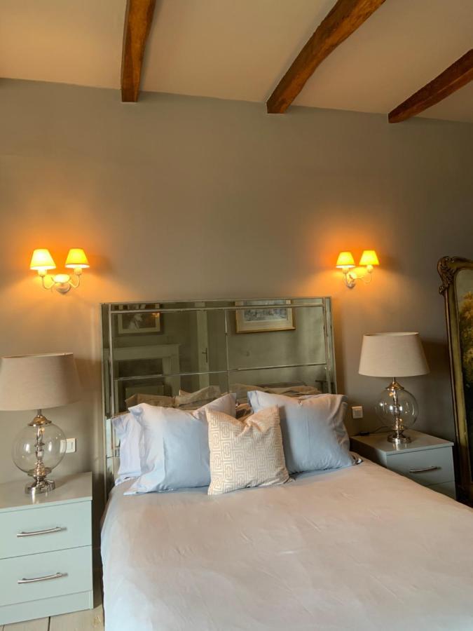 Le Petit Manoir Bed and Breakfast Brux Eksteriør billede